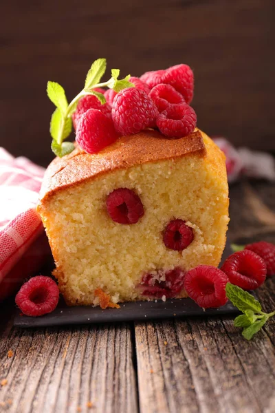 Bolo de framboesas frescas — Fotografia de Stock