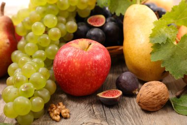 taze meyve yığını