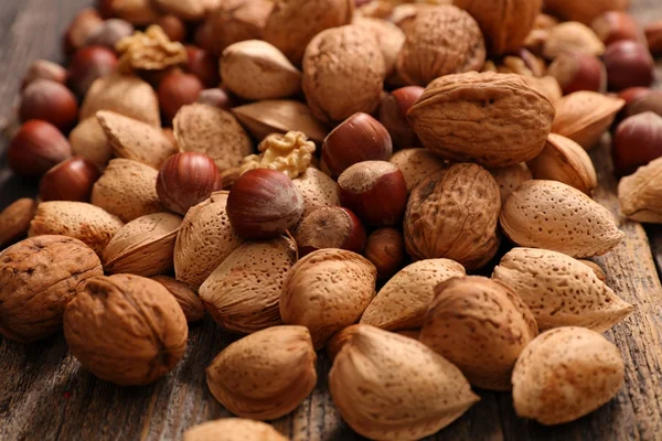 karışık Kuruyemiş yığını