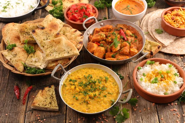 Rozmanité indické pokrmy — Stock fotografie