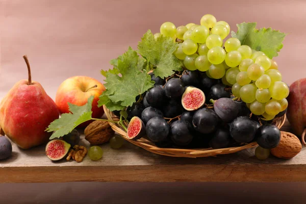 Mucchio di frutta fresca — Foto Stock