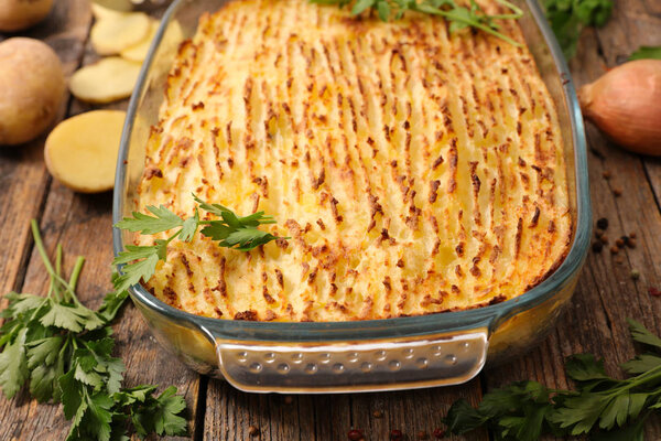 baked mashed potatoes with beef