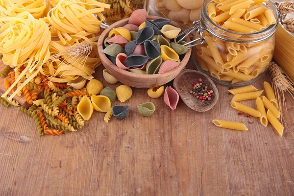 Diverse rå pasta — Stockfoto