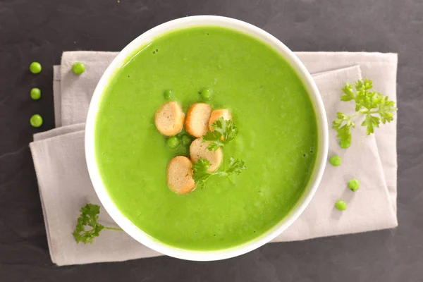 Gröna ärtor soppa — Stockfoto