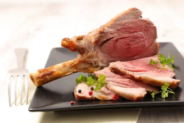 Grilled Lamb Chop Served Greebs — Stock Photo, Image