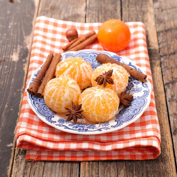 Orange Clementines Cinnamon Sticks Anise Stars Wooden Table — Stock Photo, Image