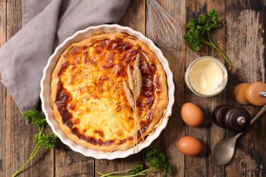 İştah açıcı ev yapımı Fransız kiş