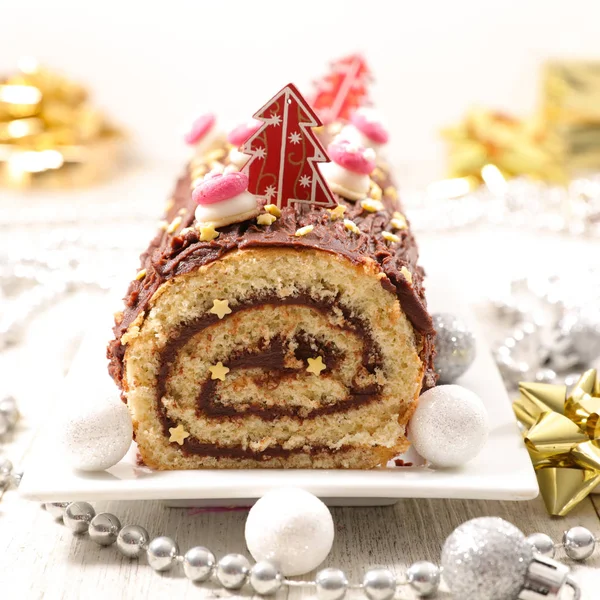 Traditionelle Schokolade Yule Log Weihnachtskuchen — Stockfoto