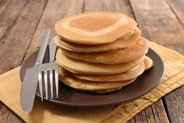 Aptitretande Hemlagade Pannkakor Med Nötter Nära Håll — Stockfoto