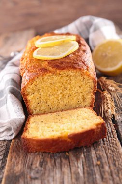 ahşap zemin üzerine limon pasta