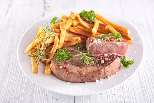 Biff Och Pommes Frites — Stockfoto