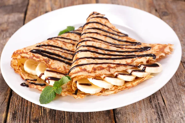 Crepes Med Choklad Och Banan — Stockfoto