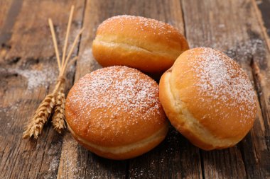 Donuts buğday kulakları ile yakın çekim
