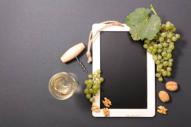 üzüm ve şarap Grey kopya alanı ile yazı tahtası
