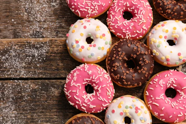 Bunte Leckere Glasierte Donuts Nahaufnahme — Stockfoto