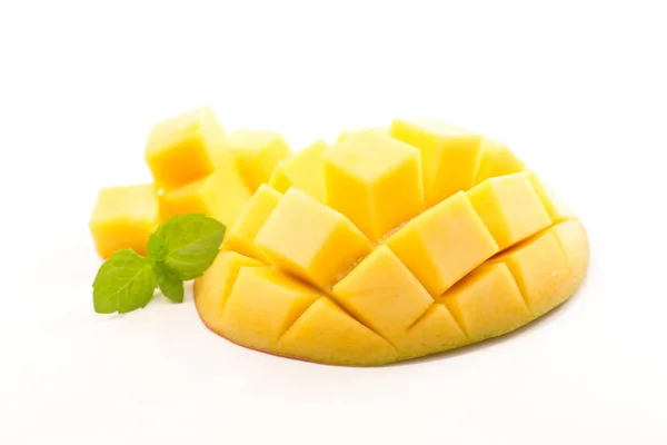 Mango Affettato Isolato Fondo Bianco — Foto Stock