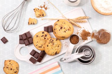 Çikolata parçalı kurabiye ve madde Üstten Görünüm