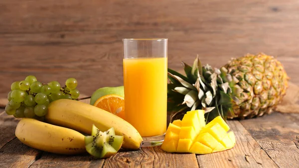 Succo Frutta Fresca Barattolo Vetro Con Ingredienti — Foto Stock
