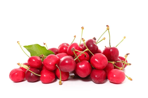 Frutos Cereza Hojas Aisladas Sobre Fondo Blanco —  Fotos de Stock