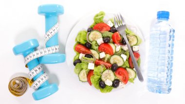 Beyaz arka plan üzerinde izole sağlık gıda kavramı 