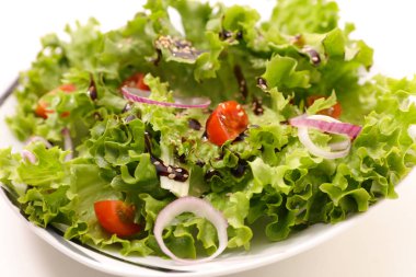 salata domates ve soğan görmek 