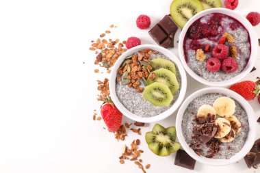 chia ve meyve sağlıklı kahvaltı