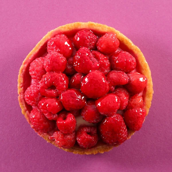 Ahududulu tart yakın atış