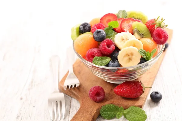 Ensalada Frutas Mixtas Cerca Tiro —  Fotos de Stock