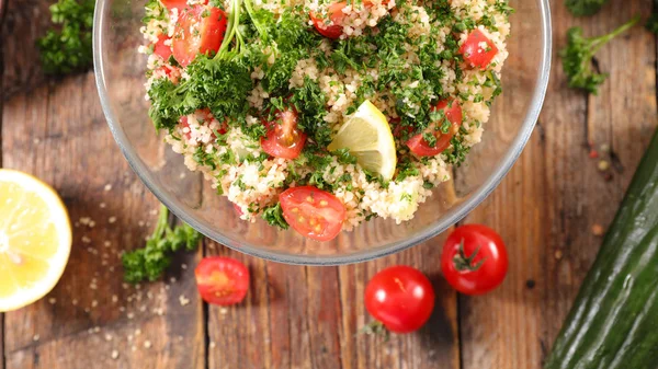 Tabbouleh Salade Met Groenten Close Shot — Stockfoto