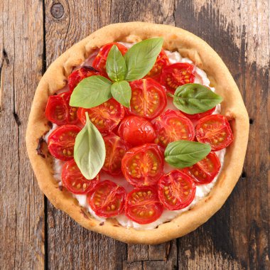 domates ve krem quiche atış kapatın