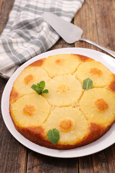 Yapımı Ananas Pasta Yakın Atış — Stok fotoğraf