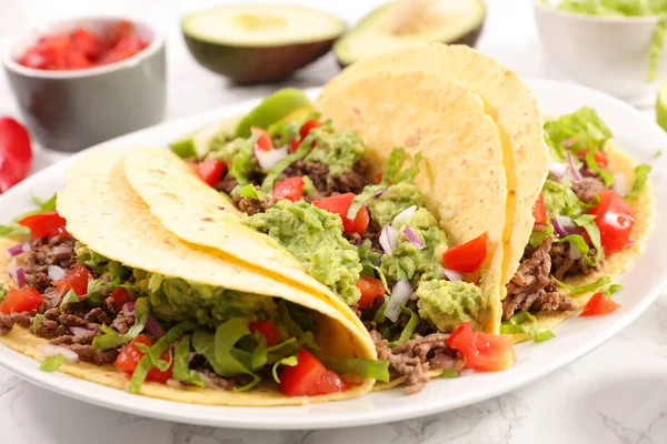 Tacos Con Ternera Aguacate Tomate — Foto de Stock