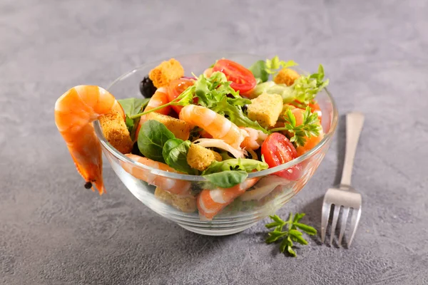 Salada Camarão Com Alface Tomate Crouton — Fotografia de Stock