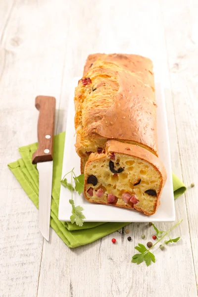 Tort Pâine Șuncă Măsline — Fotografie, imagine de stoc