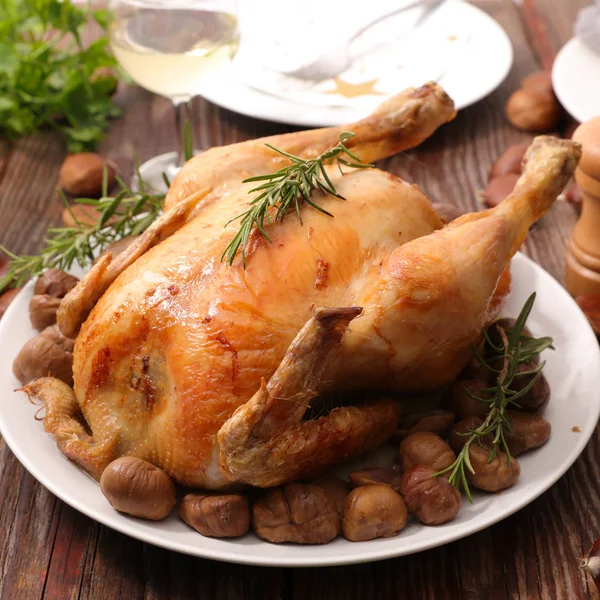 Roasted Chicken Chestnut Rosemary Wood Background — Stock Photo, Image