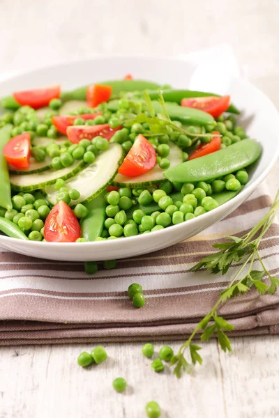 Vegetable Salad Pea Green Bean Cucumber Tomato — Stock Photo, Image