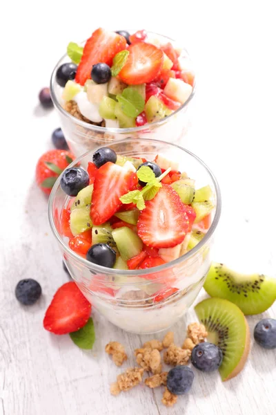 Postre Frutas Yogur Con Muesli Frutas —  Fotos de Stock