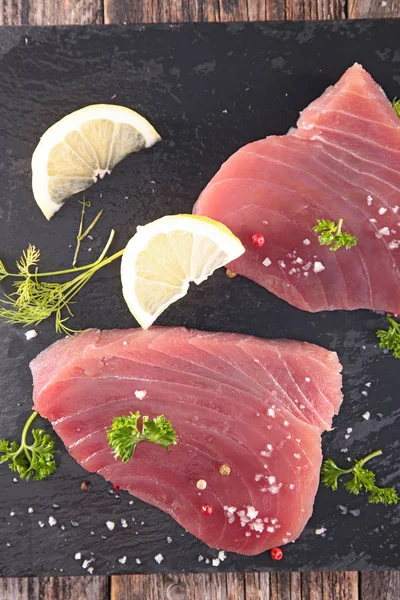 Filetto Tonno Crudo Limone — Foto Stock