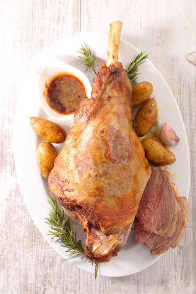 Baked Lamb Leg Sauce Potato — Stock Photo, Image