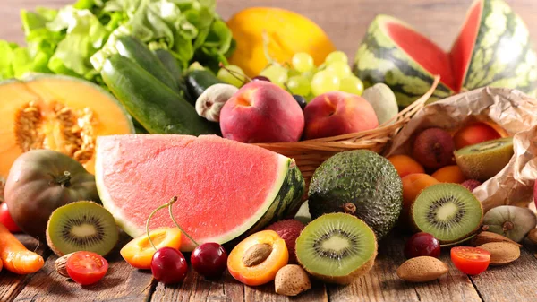 Summer Assorted Fruit Vegetable Composition — Stock Photo, Image