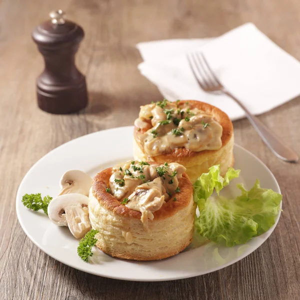 French Puff Pastry Filling Chicken Cream Mushroom Vol Vent — Stock Photo, Image