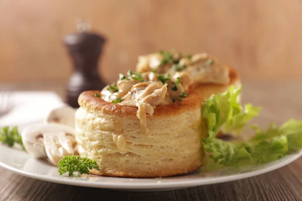 French Puff Pastry Filling Chicken Cream Mushroom Vol Vent — Stock Photo, Image