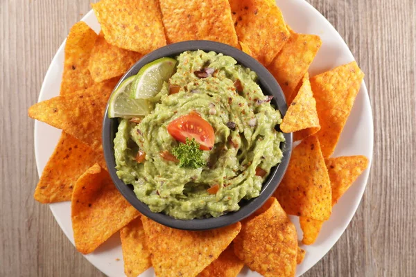 Guacamole Spicey Tortilla Chips — Stock Photo, Image