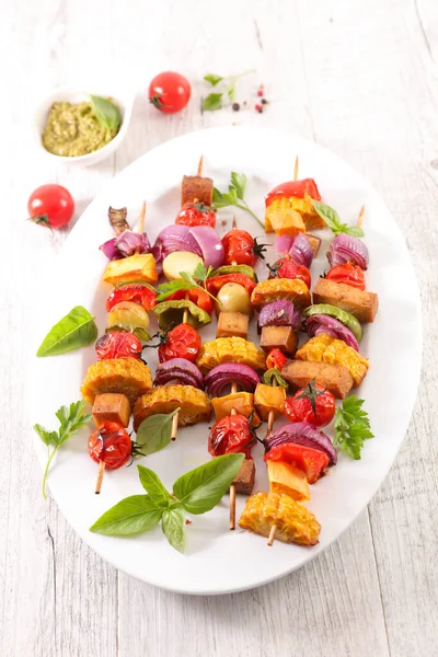 Vegetarian Barbecue Party Corn Tomato Onion Tofu — Stock Photo, Image