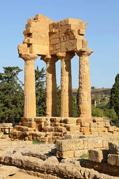 Ruiny Świątyni Castore Polluce Dolinie Świątyń Sycylii Włochy — Zdjęcie stockowe