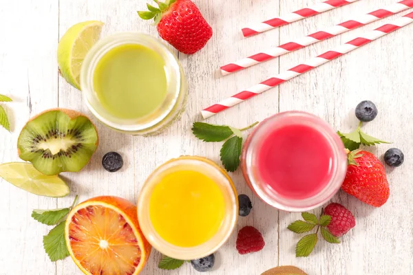 Fruit Juice Orange Berry Fruit Kiwi Smoothie — Stock Photo, Image