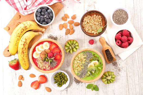 Tazón Batido Con Cereales Frutas — Foto de Stock