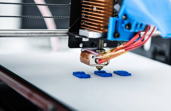 3d mecanismo de la impresora yelement diseño de trabajo del dispositivo durante los procesos . — Foto de Stock