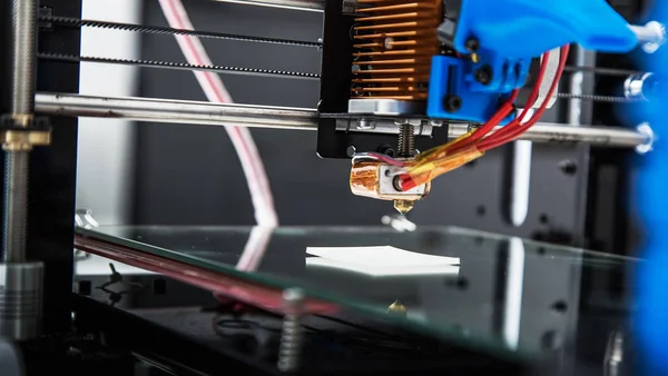 3d mecanismo de la impresora yelement diseño de trabajo del dispositivo durante los procesos — Foto de Stock
