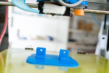 işlemler sırasında cihazın 3D printerlere harcama maddeler.